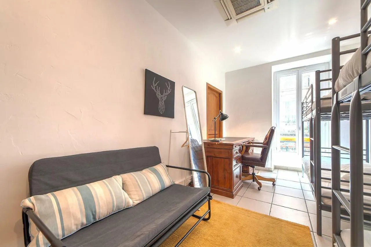 Lovely Large Familial Apartment In Central Nice, Ten Minutes Walk To The Beach! 0*, Nice France